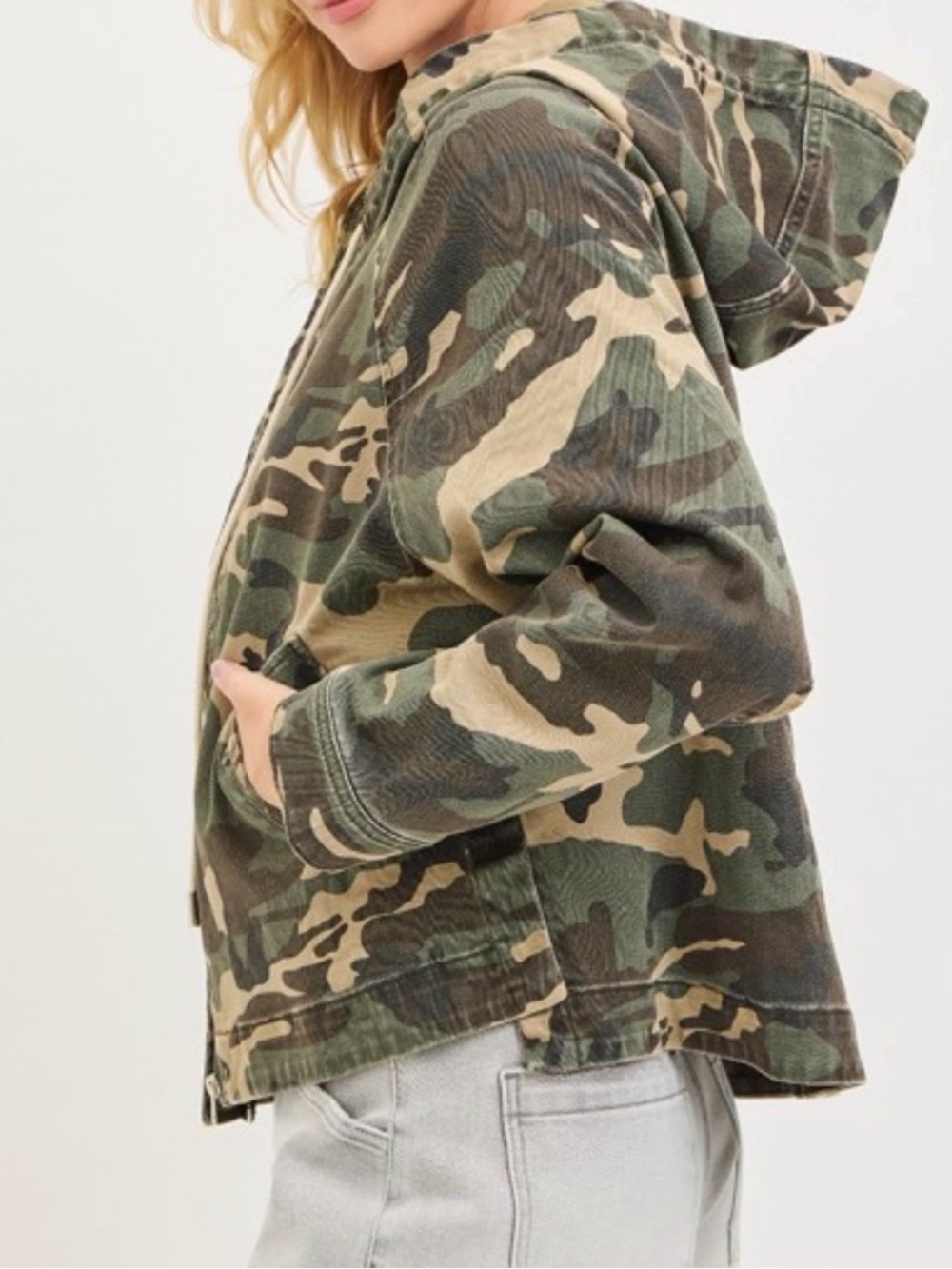 NEW Risen Camo Raglan Utility Jacket with Hood - Size Medium - Picture 3 of 6